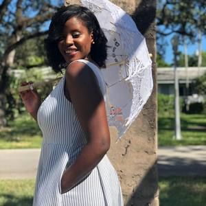 Meet your Posher, Teanya